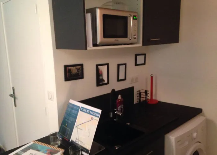 Studio Or 1-Bedroom - Chill Your Way